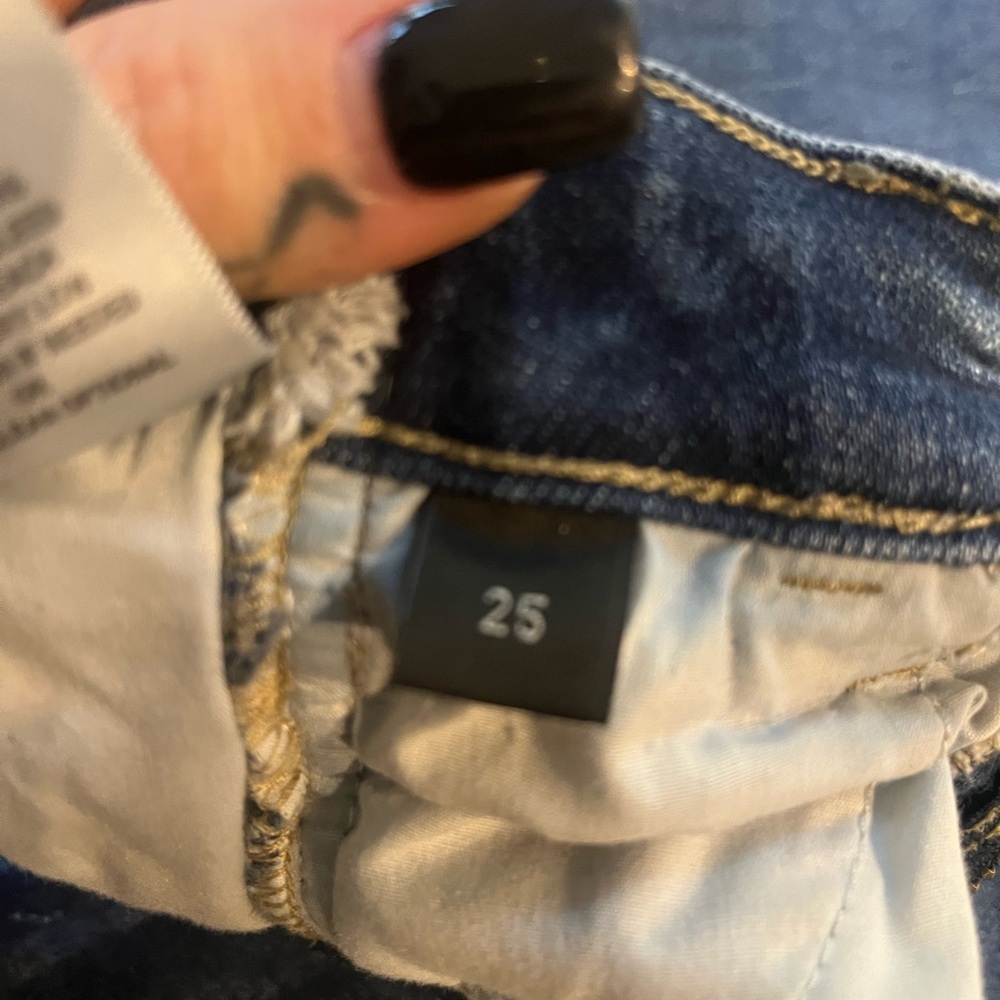 Jeans - Picture 2 of 5